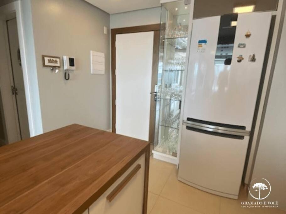 Apartamento Novo No Centro De Грамаду Экстерьер фото