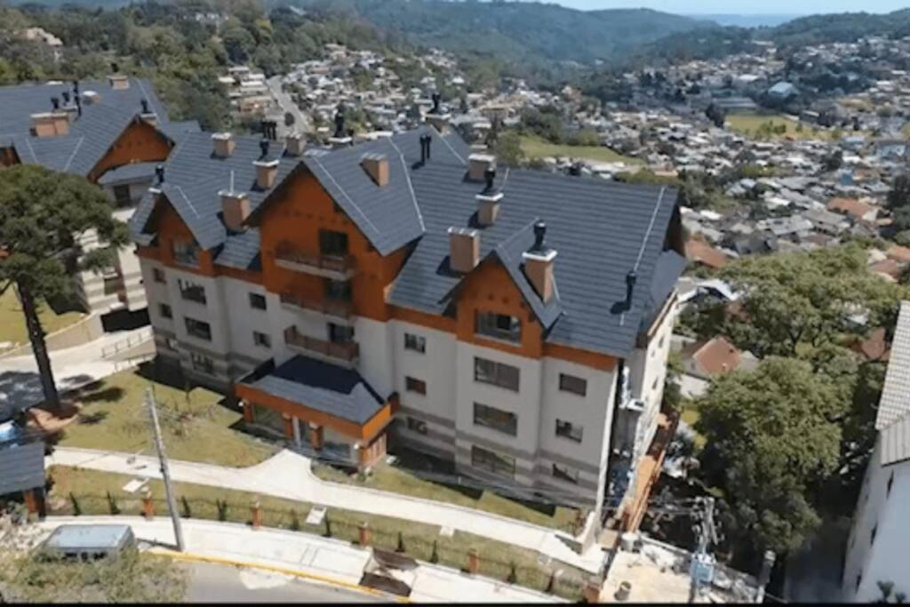 Apartamento Novo No Centro De Грамаду Экстерьер фото