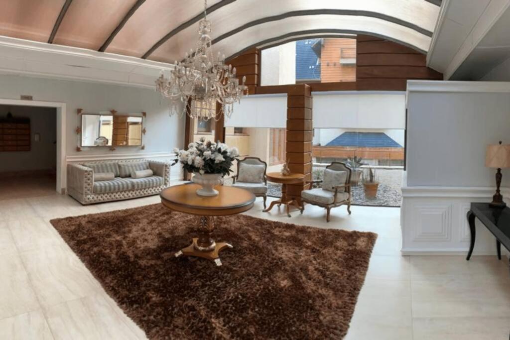 Apartamento Novo No Centro De Грамаду Экстерьер фото